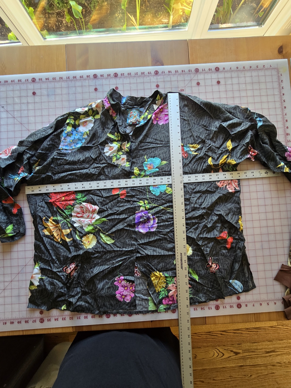 Johnny Was 2XL Black Floral Embroidered Label Tunic - Picture 3 of 5